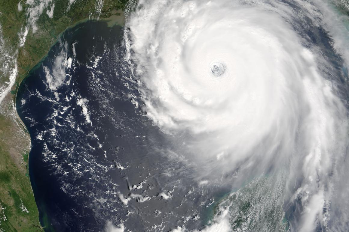 Hurricane Katrina makes landfall in Louisiana